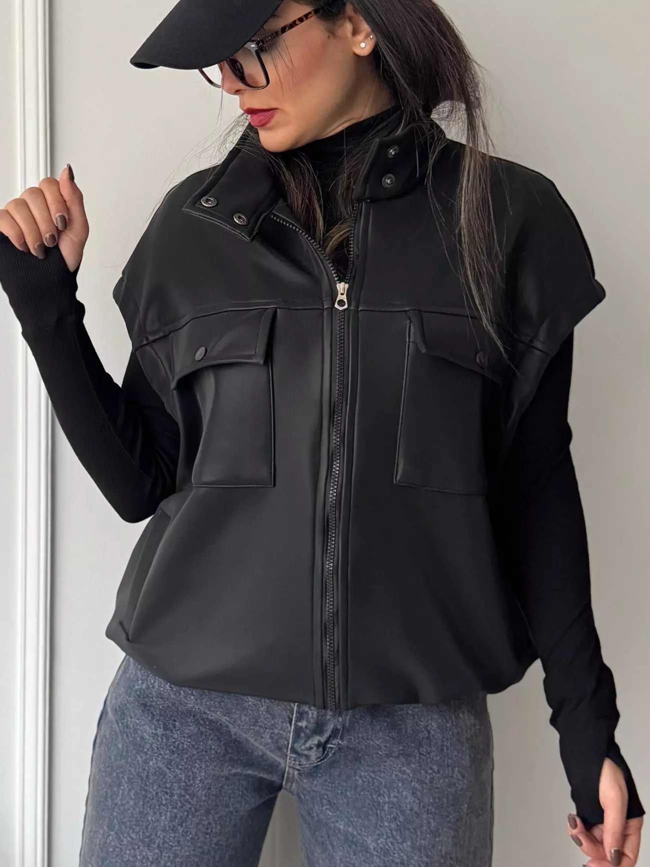 وست چرم اسپرت